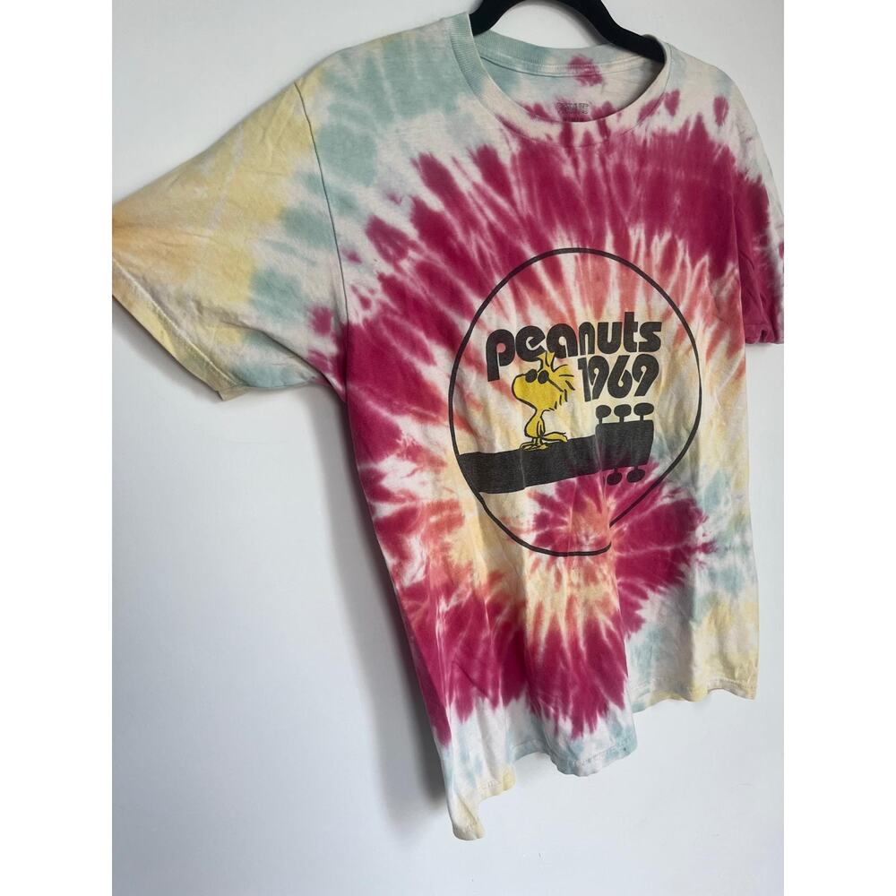 Peanuts Tie Dye T Shirt Men M Woodstock 1969 Rainbow Spiral Graphic Tee - Picture 7 of 7